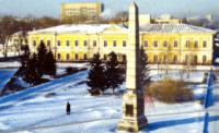 Демидовская площадь. Обелиск в честь 100-летия горного производства на Алтае